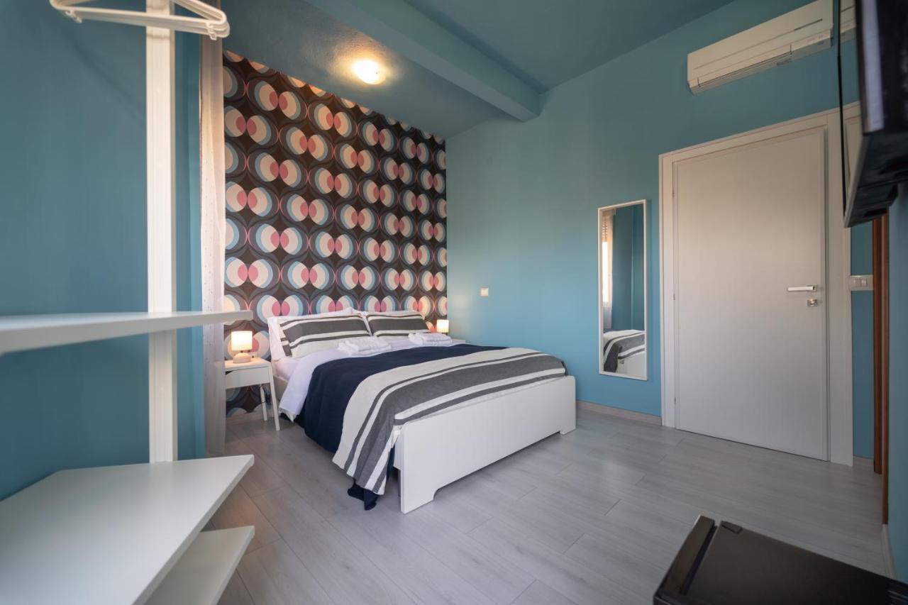 Boutique rooms carbonazzi 17 Cagliari Extérieur photo