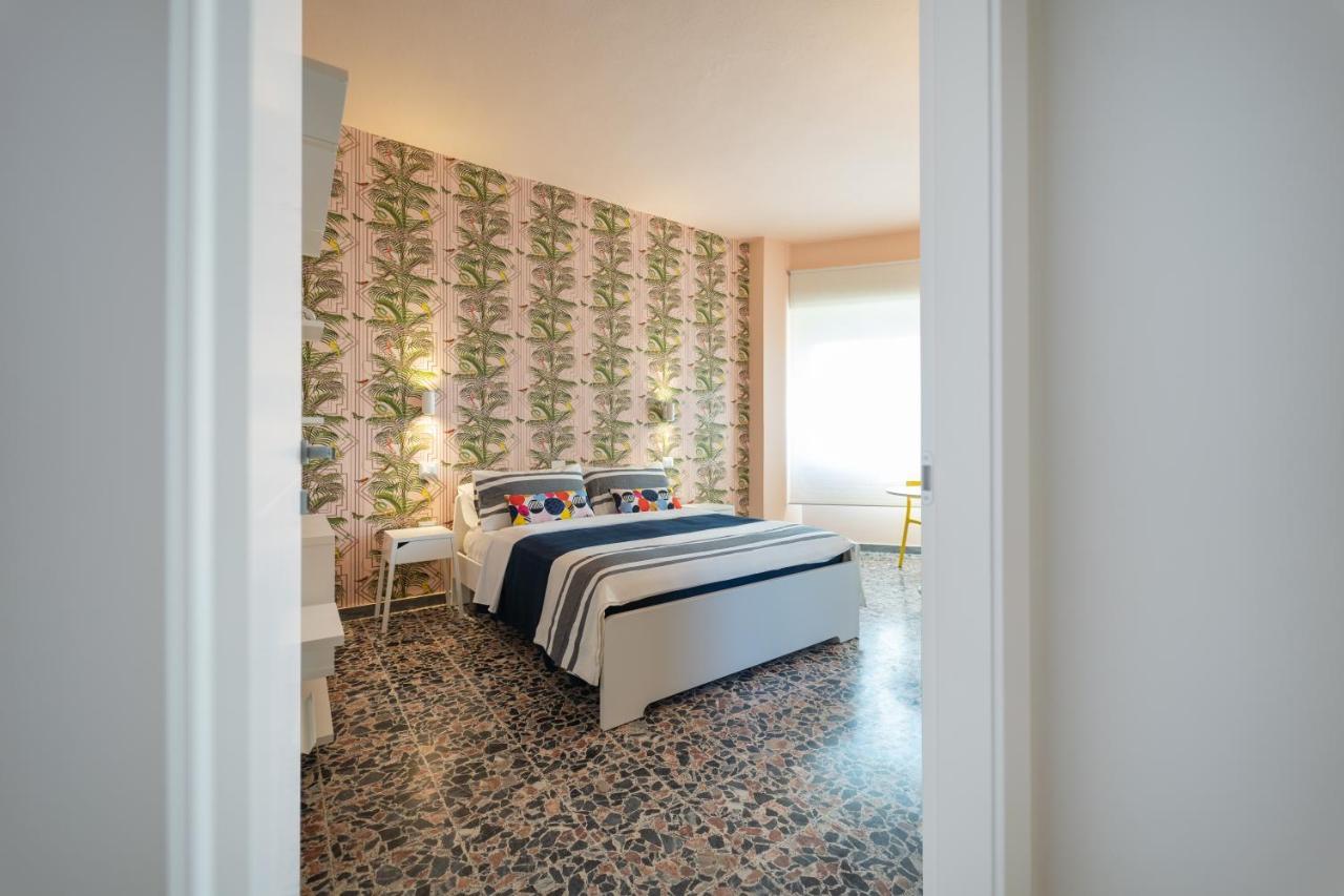 Boutique rooms carbonazzi 17 Cagliari Extérieur photo