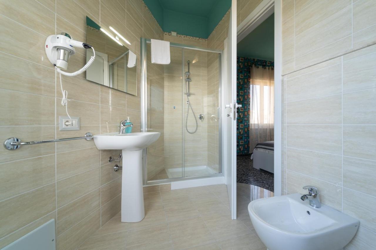 Boutique rooms carbonazzi 17 Cagliari Extérieur photo